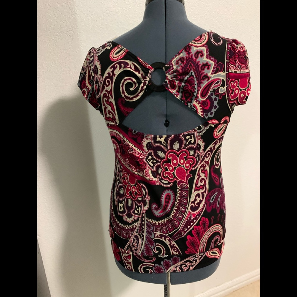 Top - Picture 2 of 8